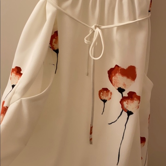 BRAND NEW floral dress still has the tag on! - Picture 7 of 9